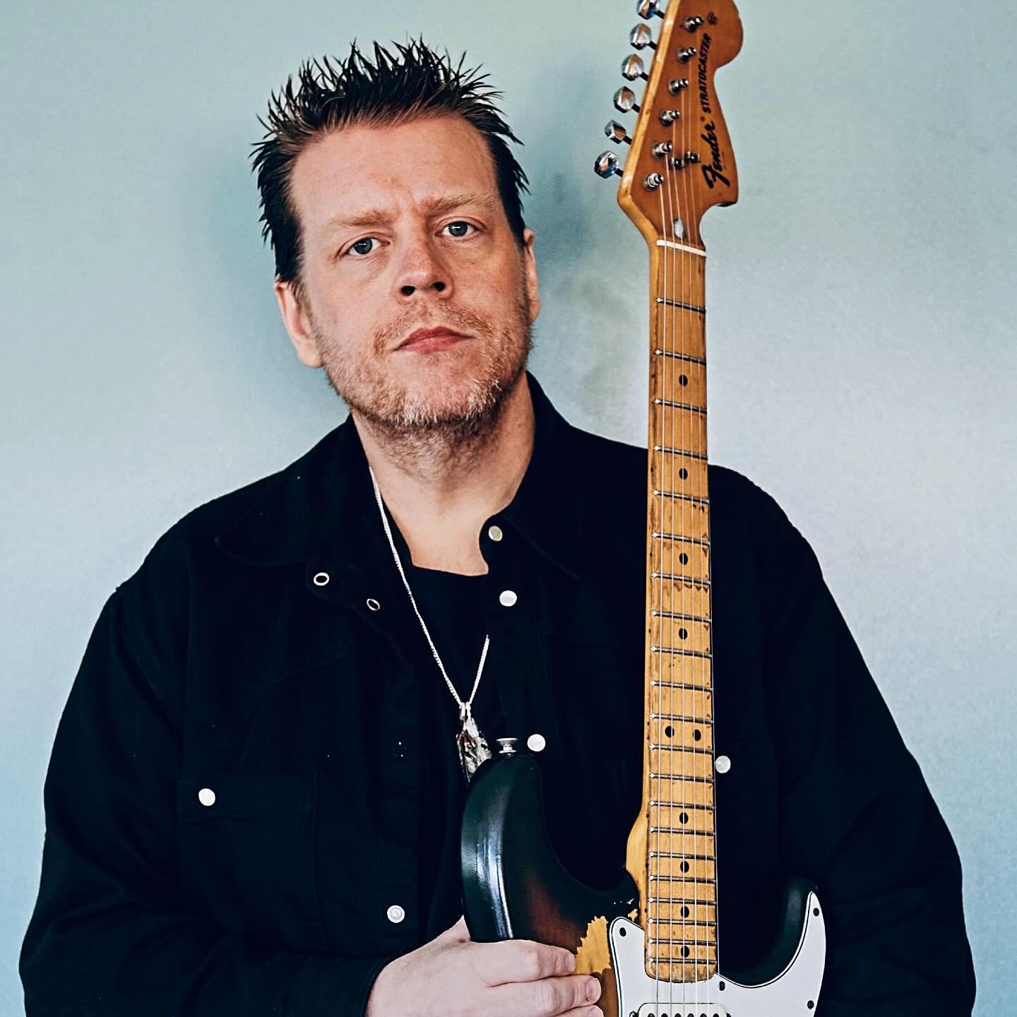 Danny Bryant live